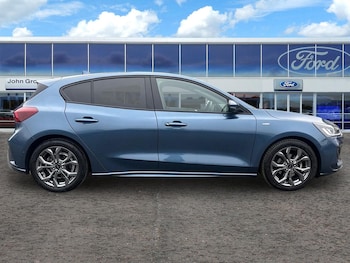 Used Ford Focus 2023 for sale - 77893925: Photo