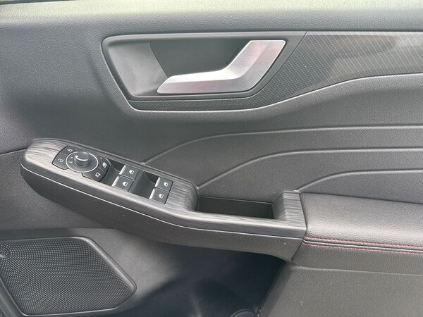 Used Ford Kuga 2023 for sale - 75465669: Photo 21