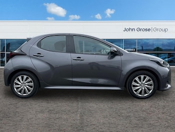 Used Toyota Yaris 2022 for sale - 77795116: Photo