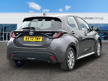 Used Toyota Yaris 2022 for sale - 77795116: Photo