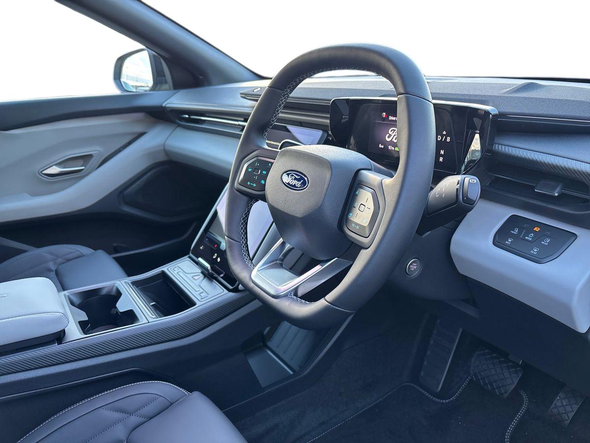 Used Ford Explorer 2024 for sale - 76563799: Photo 13