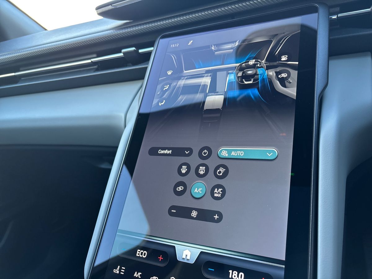 Used Ford Explorer 2024 for sale - 76563799: Photo 19