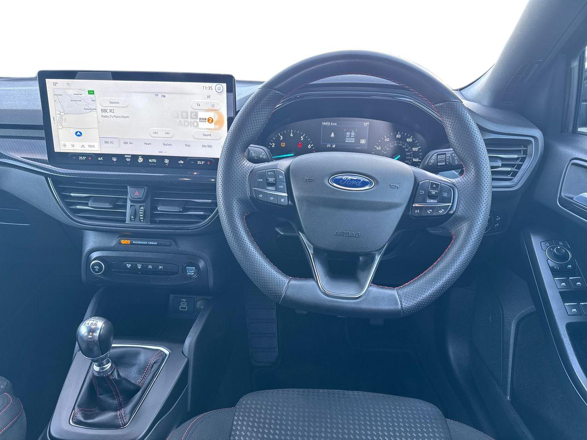 Used Ford Focus 2023 for sale - 76372927: Photo 14