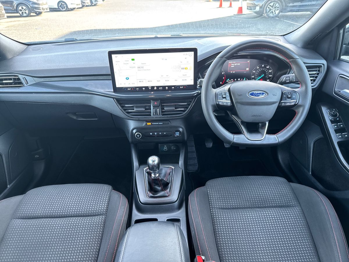 Used Ford Focus 2023 for sale - 76372927: Photo 15