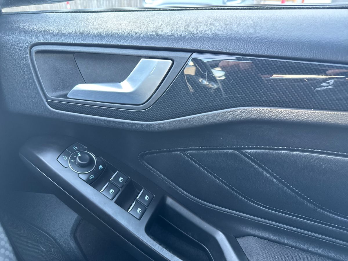 Used Ford Focus 2023 for sale - 76372927: Photo 21