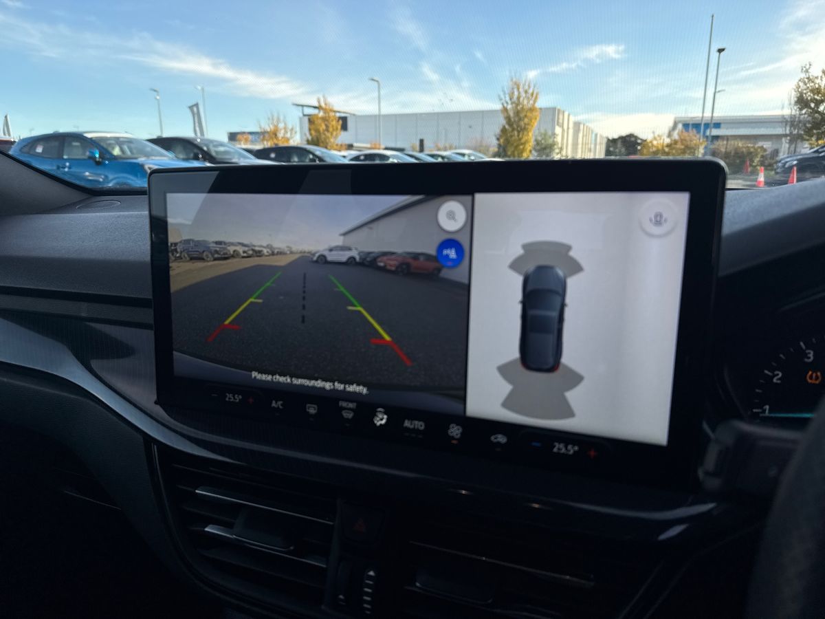 Used Ford Focus 2023 for sale - 76372927: Photo 25