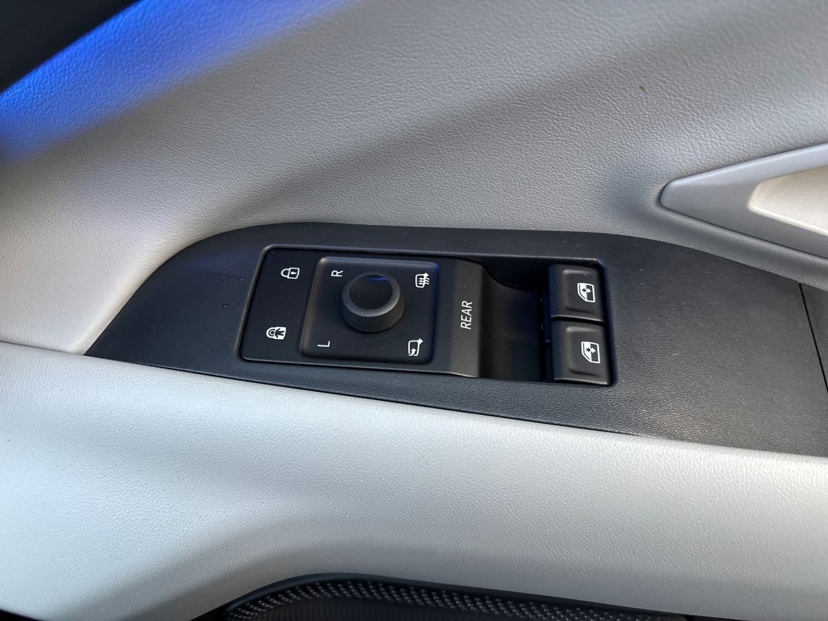 Used Ford Explorer 2024 for sale - 76563781: Photo 21