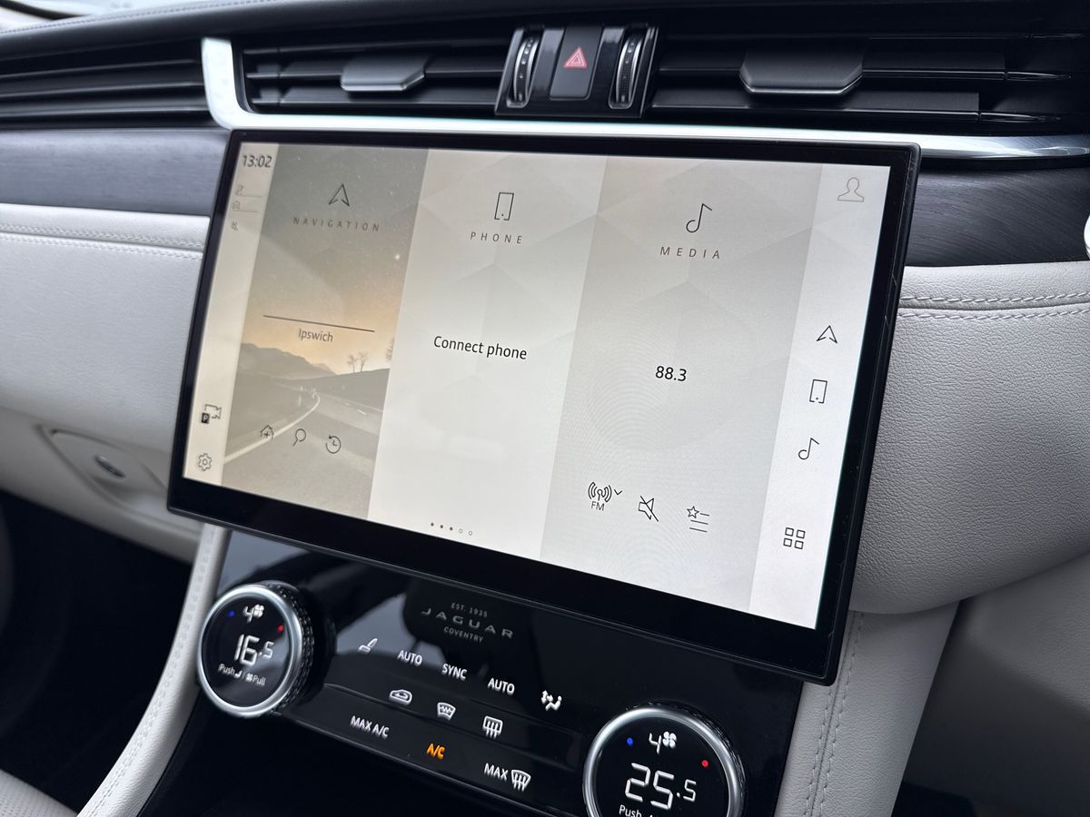 Used Jaguar F-Pace 2021 for sale - 76894596: Photo 22