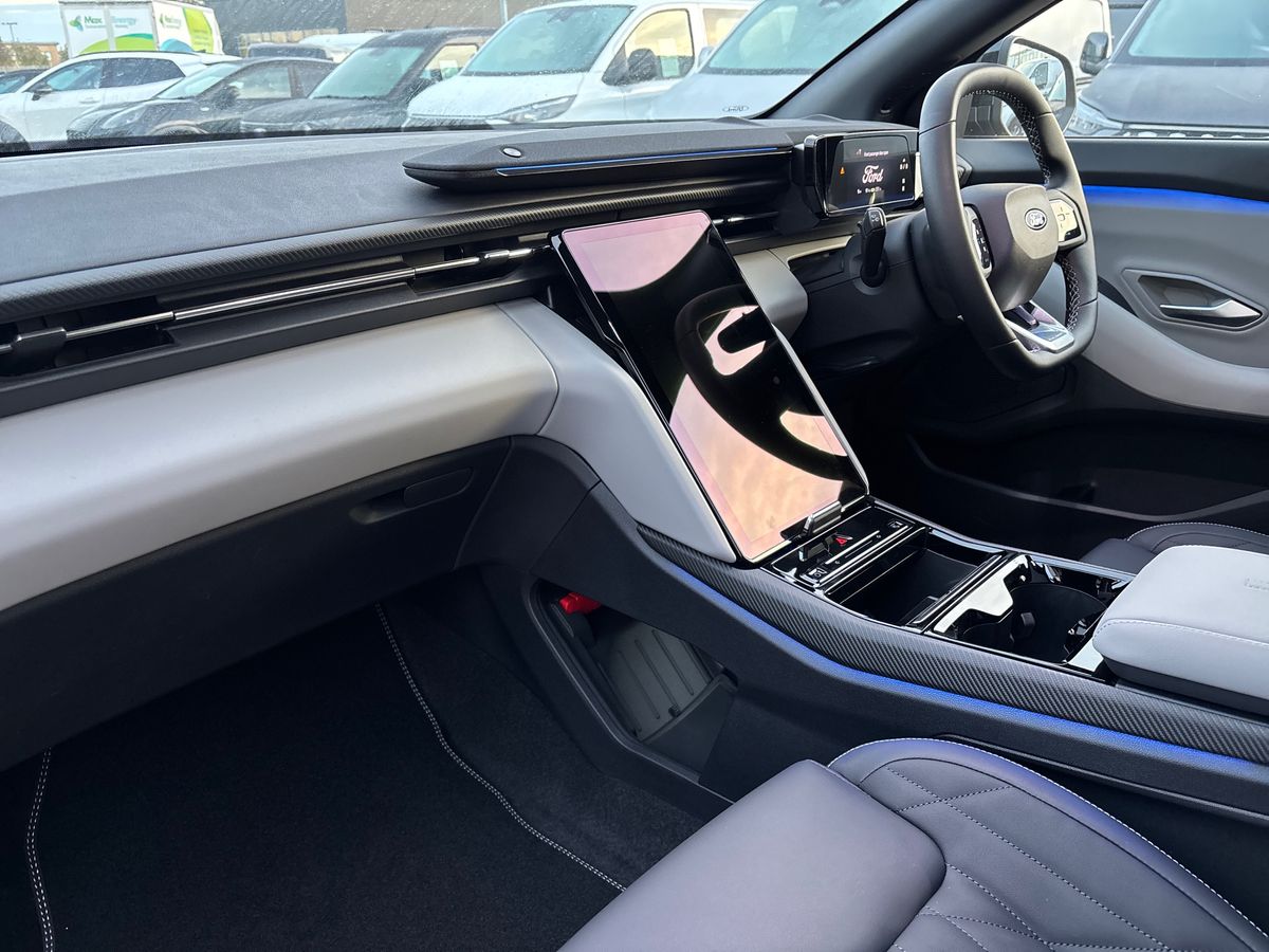 Used Ford Explorer 2024 for sale - 76563722: Photo 17