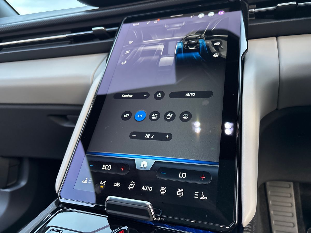 Used Ford Explorer 2024 for sale - 76563722: Photo 19