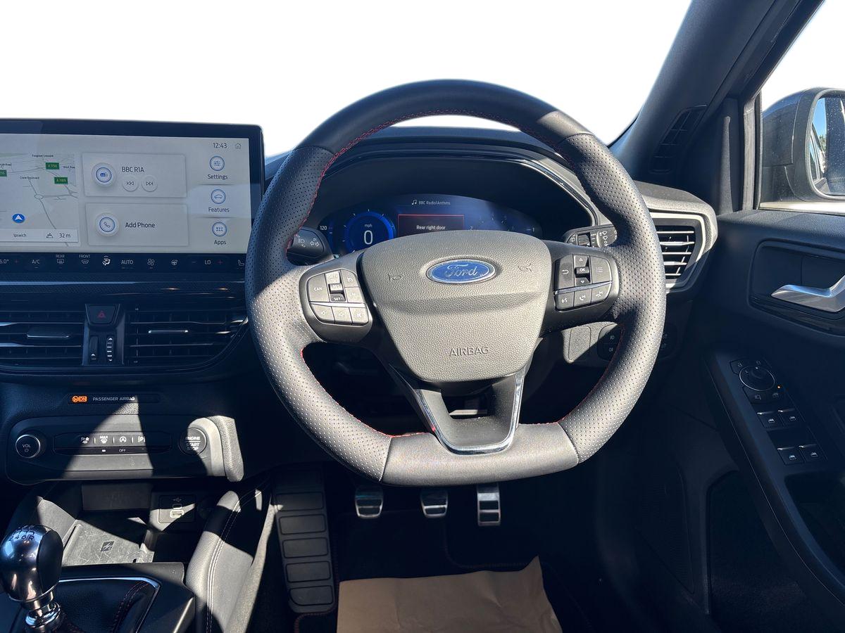 Used Ford Focus 2022 for sale - 76602870: Photo 14