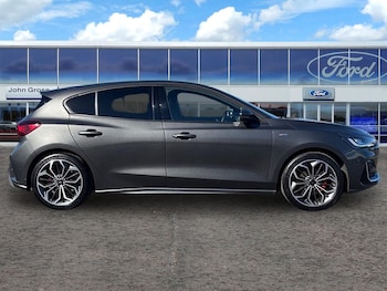 Used Ford Focus 2022 for sale - 76602870: Photo