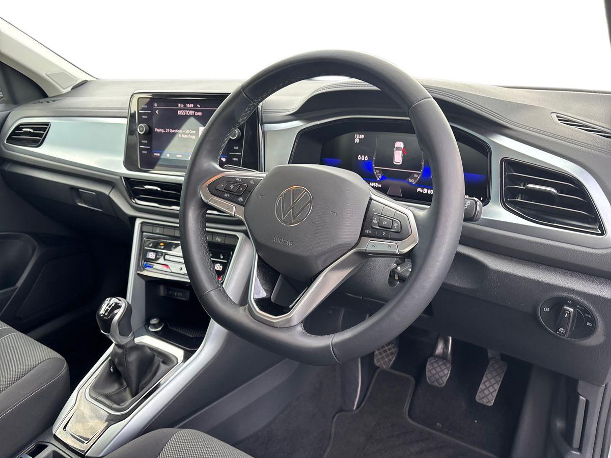 Used Volkswagen T-Roc 2023 for sale - 76587052: Photo 13