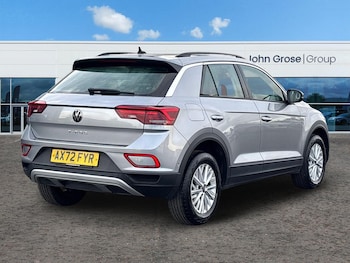 Used Volkswagen T-Roc 2023 for sale - 76587052: Photo