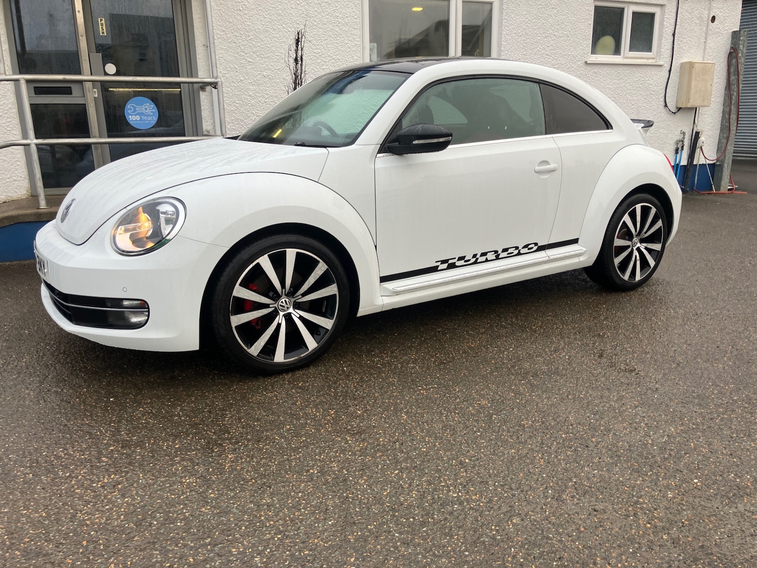 Used Volkswagen Beetle 2014 for sale - 77701608: Photo 2
