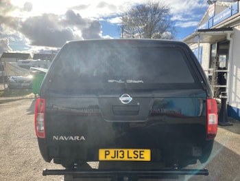 Used Nissan Navara 2013 for sale - 77902768: Photo