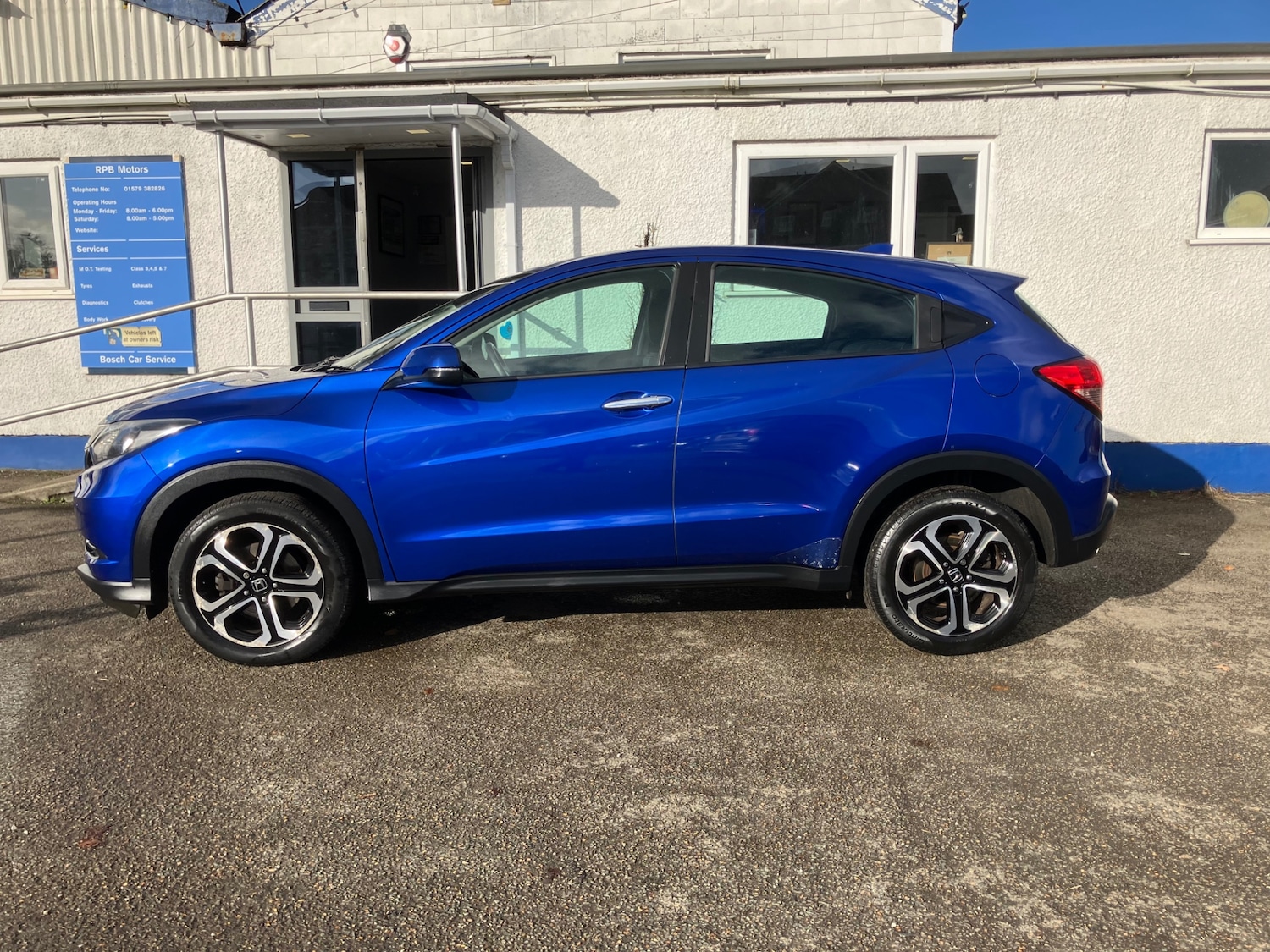 Used Honda HR-V 2015 for sale - 76532227: Photo 4