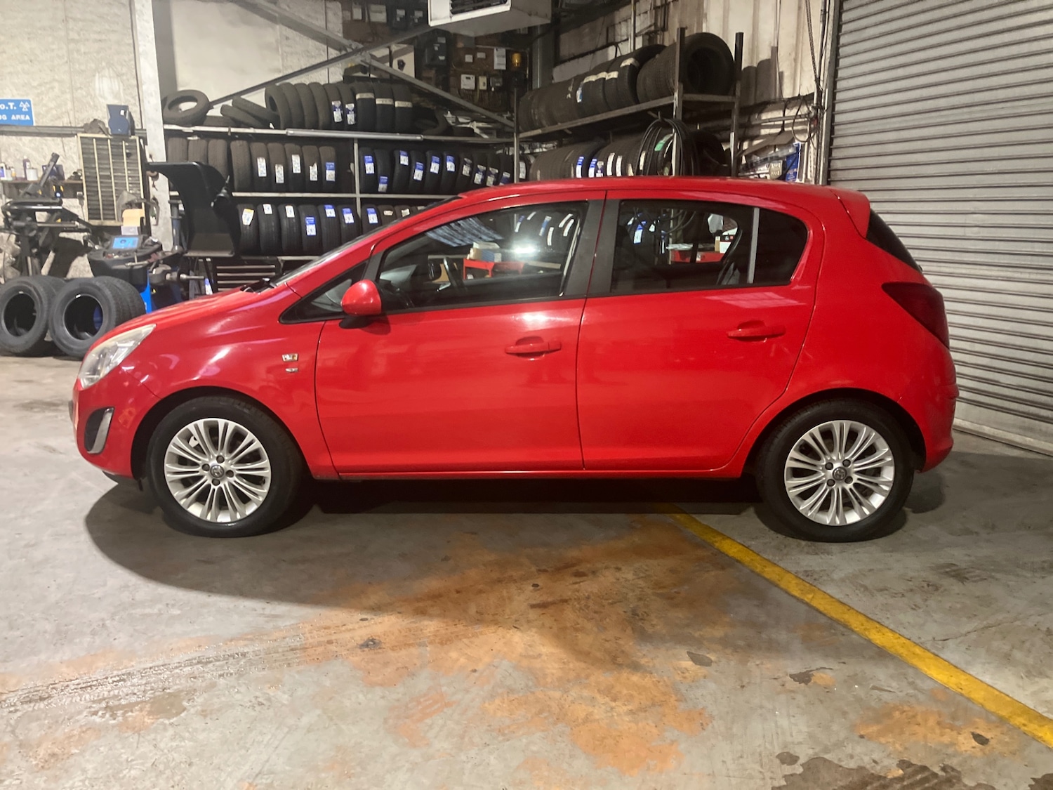 Used Vauxhall Corsa 2012 for sale - 76501716: Photo 3