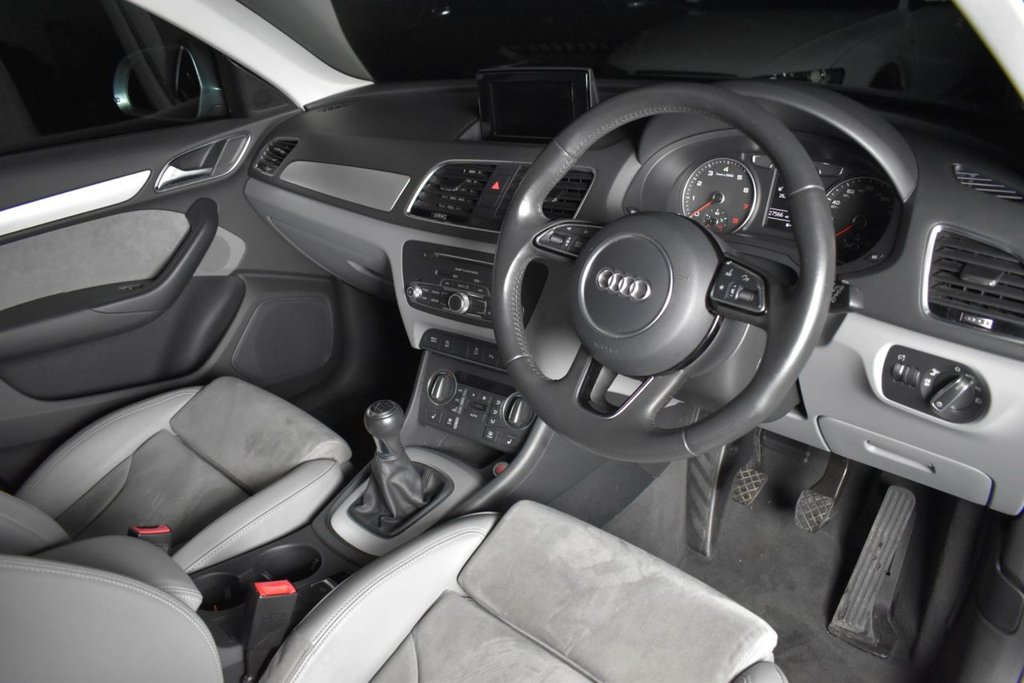 Used Audi Q3 2015 for sale - 76711557: Photo 10