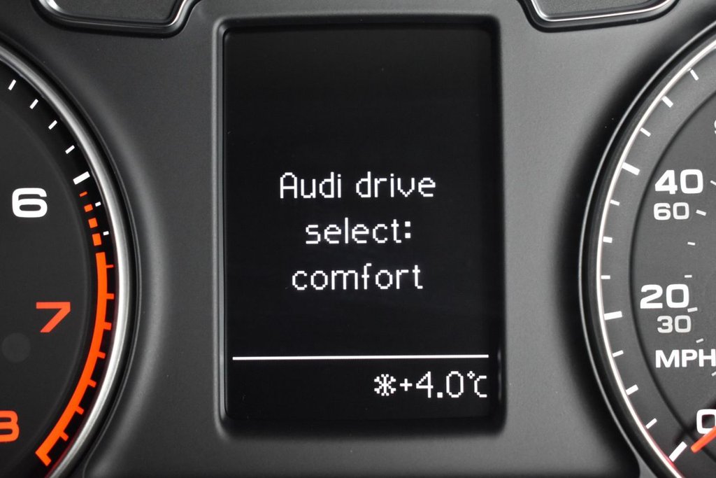 Used Audi Q3 2015 for sale - 76711557: Photo 37