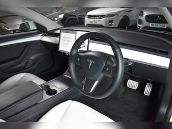 Used Tesla Model 3 2021 for sale - 78738318: Photo