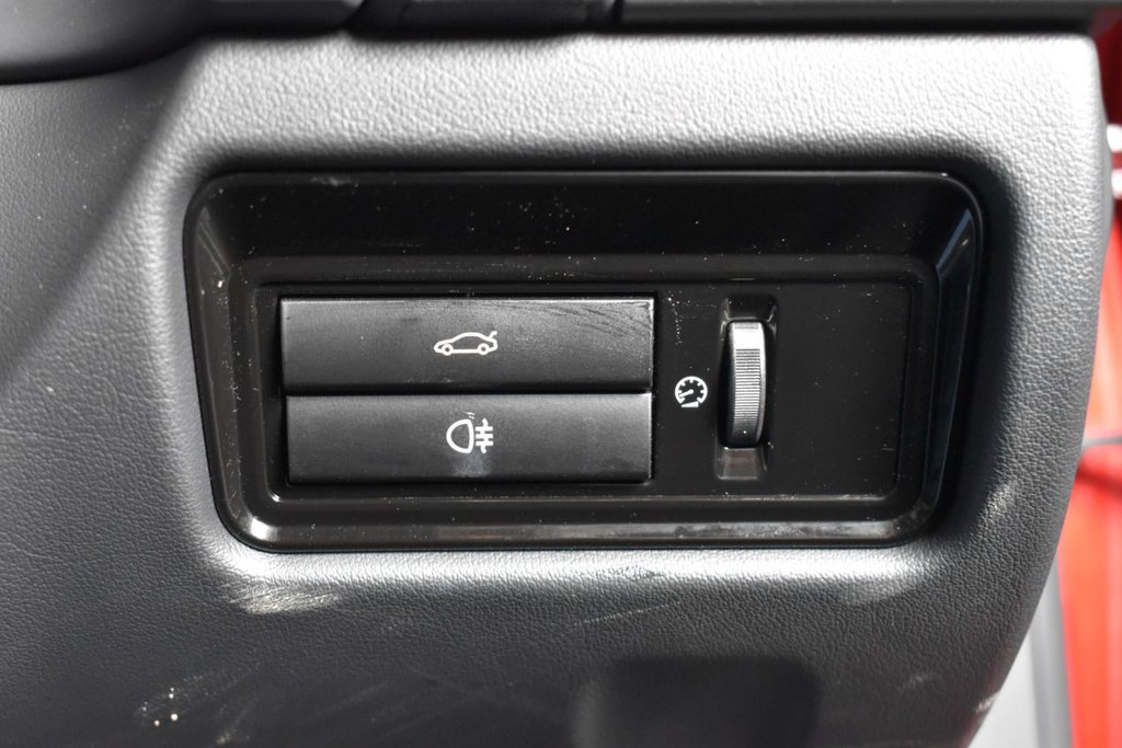 Used Jaguar F-Type 2015 for sale - 76910515: Photo 27