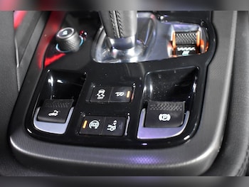 Used Jaguar F-Type 2015 for sale - 76910515: Photo