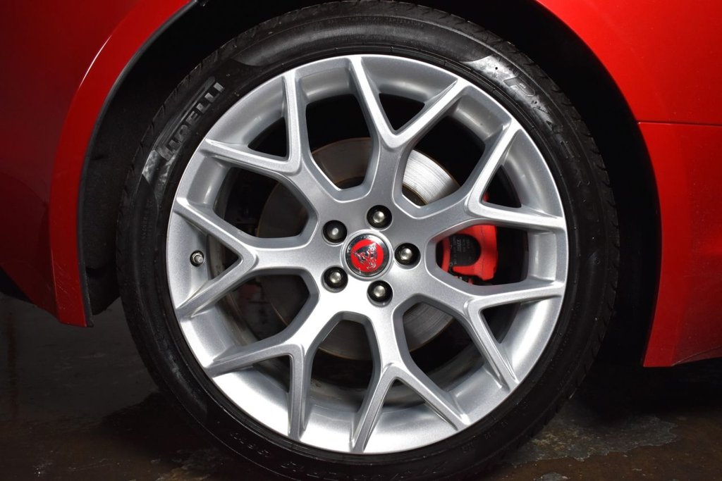 Used Jaguar F-Type 2015 for sale - 76910515: Photo 44