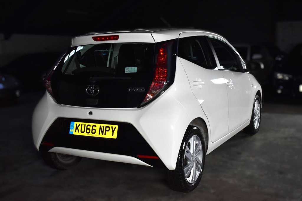 Used Toyota AYGO 2016 for sale - 76740175: Photo 13