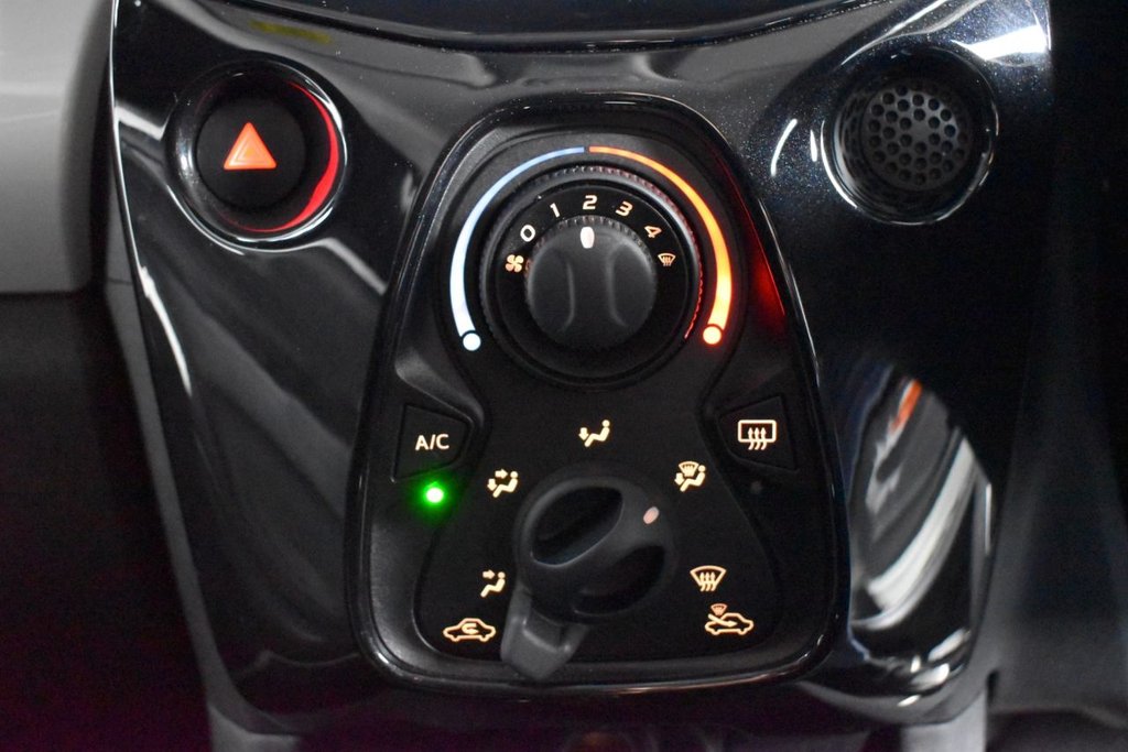 Used Toyota AYGO 2016 for sale - 76740175: Photo 20