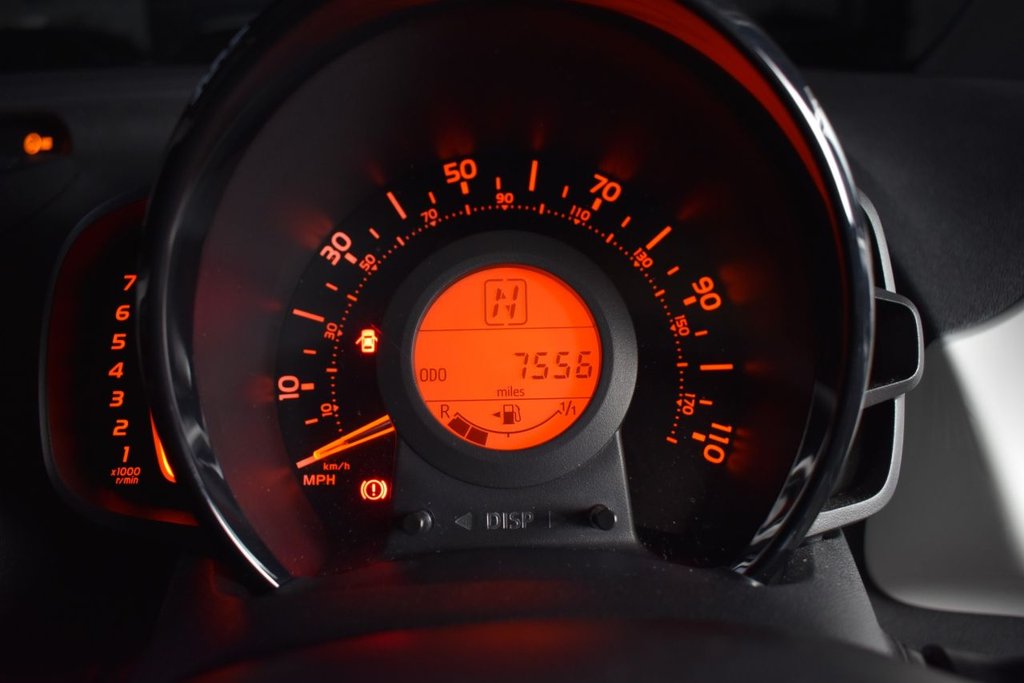 Used Toyota AYGO 2016 for sale - 76740175: Photo 25