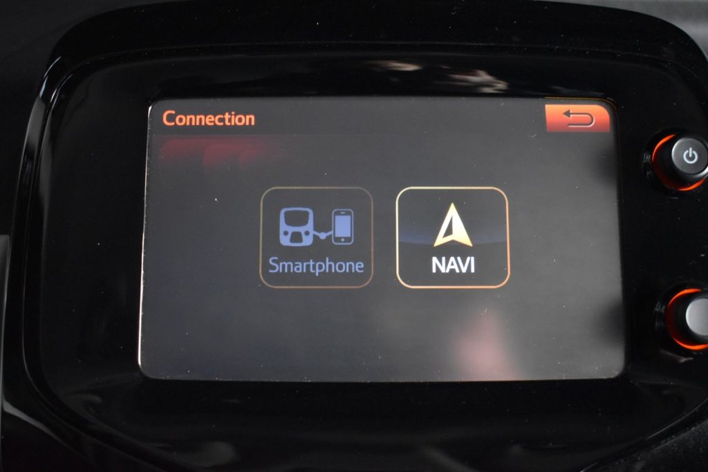 Used Toyota AYGO 2016 for sale - 76740175: Photo 9