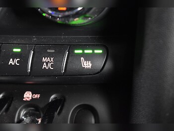 Used MINI Hatch 2019 for sale - 78597385: Photo
