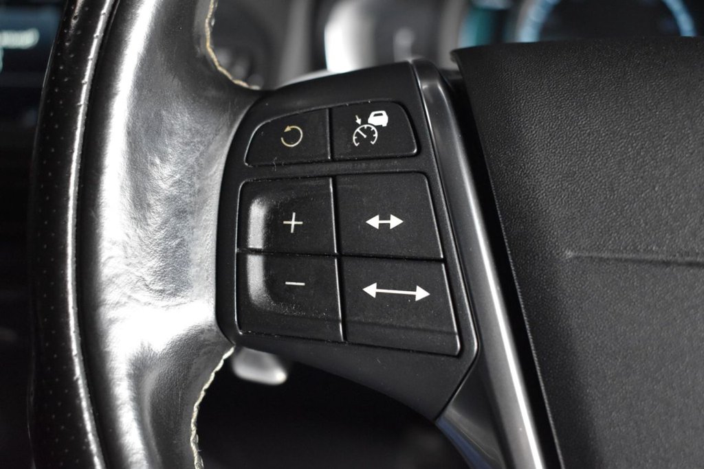 Used Volvo XC60 2015 for sale - 76496071: Photo 31