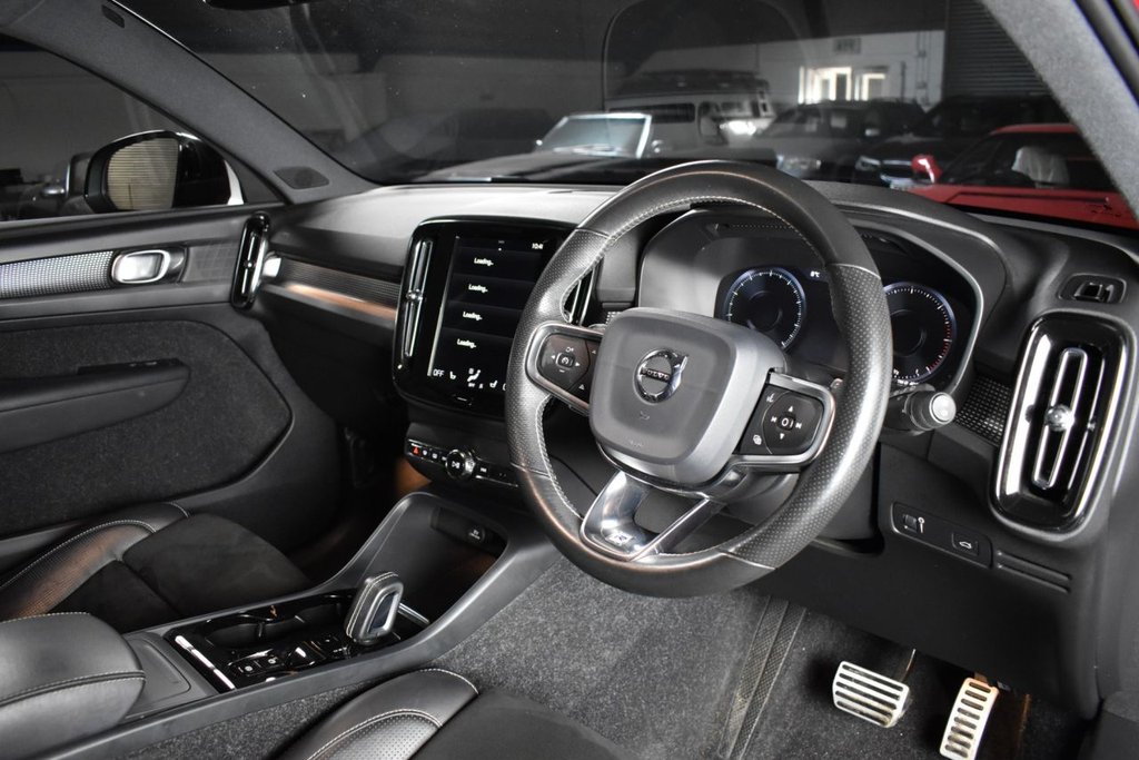 Used Volvo XC40 2019 for sale - 76909782: Photo 2