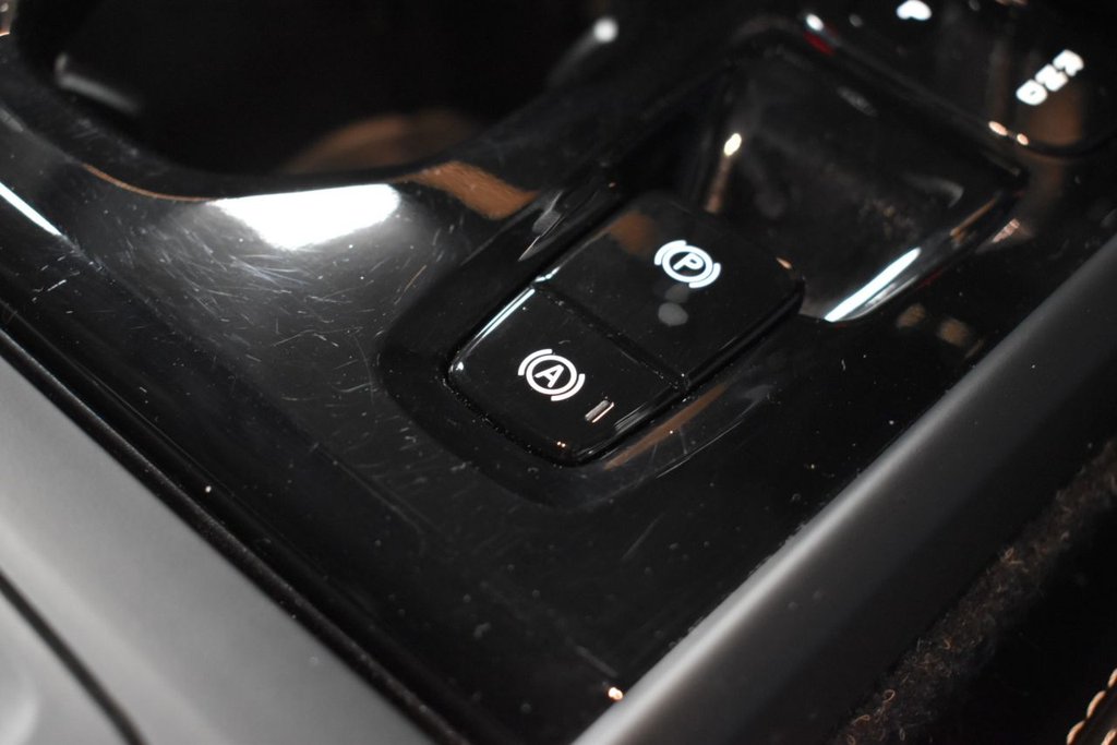 Used Volvo XC40 2019 for sale - 76909782: Photo 20