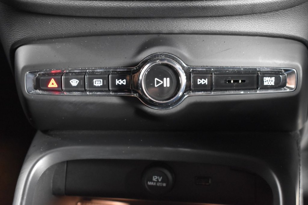 Used Volvo XC40 2019 for sale - 76909782: Photo 8