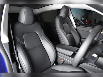 Used Tesla Model Y 2024 for sale - 77703802: Photo