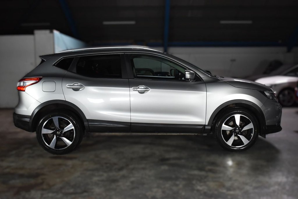 Used Nissan Qashqai 2017 for sale - 77703820: Photo 12