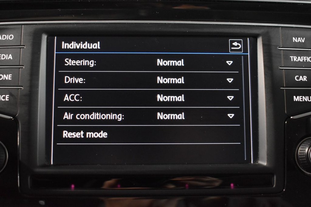 Used Volkswagen Passat 2017 for sale - 76454373: Photo 19