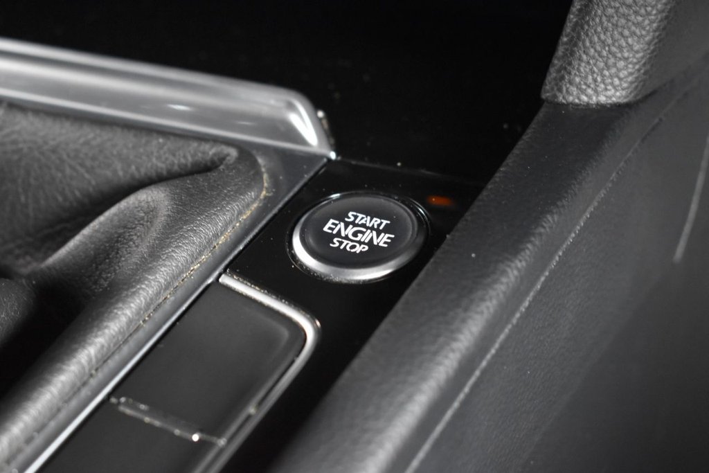 Used Volkswagen Passat 2017 for sale - 76454373: Photo 26