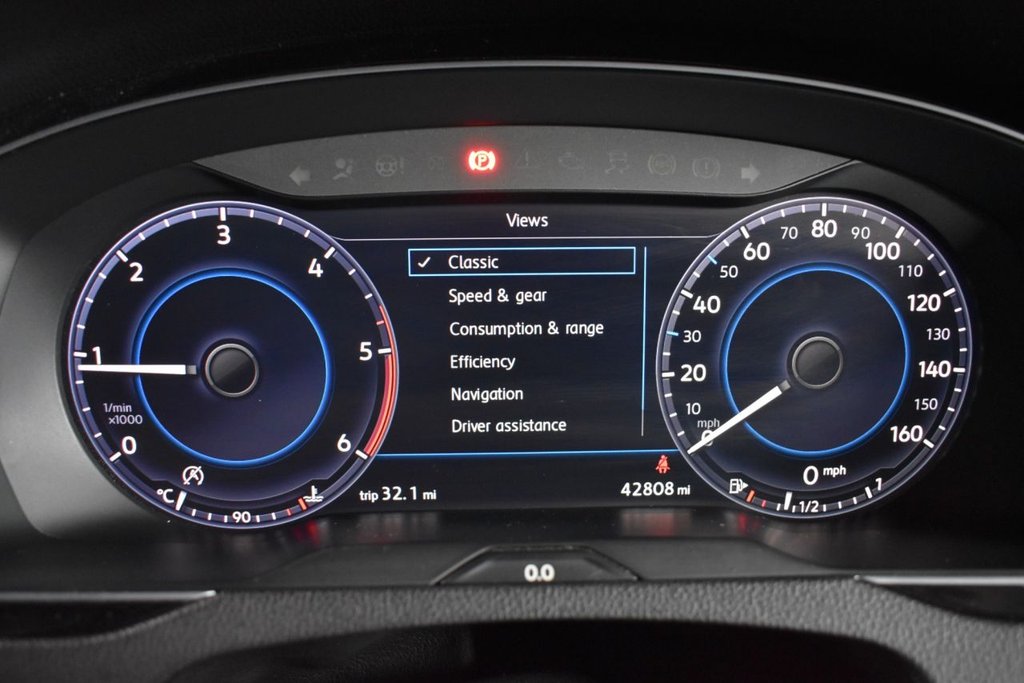 Used Volkswagen Passat 2017 for sale - 76454373: Photo 28