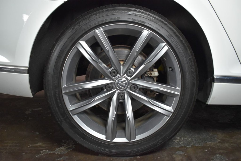 Used Volkswagen Passat 2017 for sale - 76454373: Photo 35