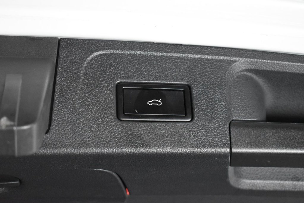 Used Volkswagen Passat 2017 for sale - 76454373: Photo 6