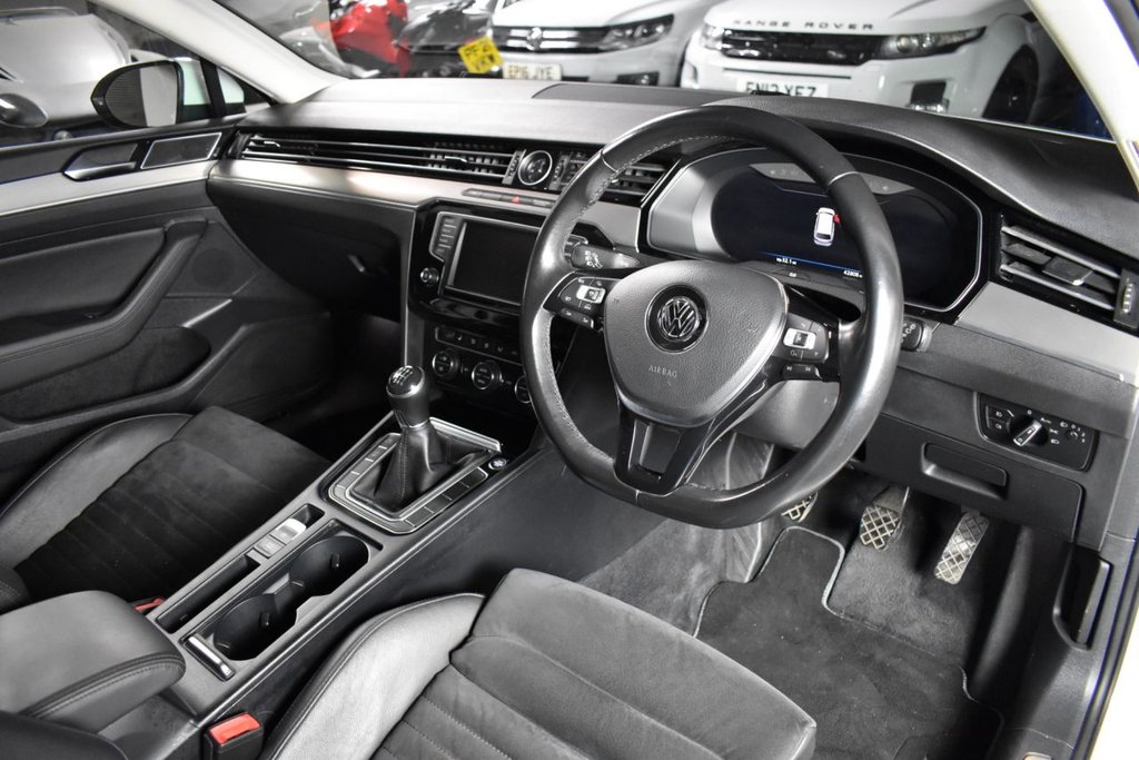 Used Volkswagen Passat 2017 for sale - 76454373: Photo 8