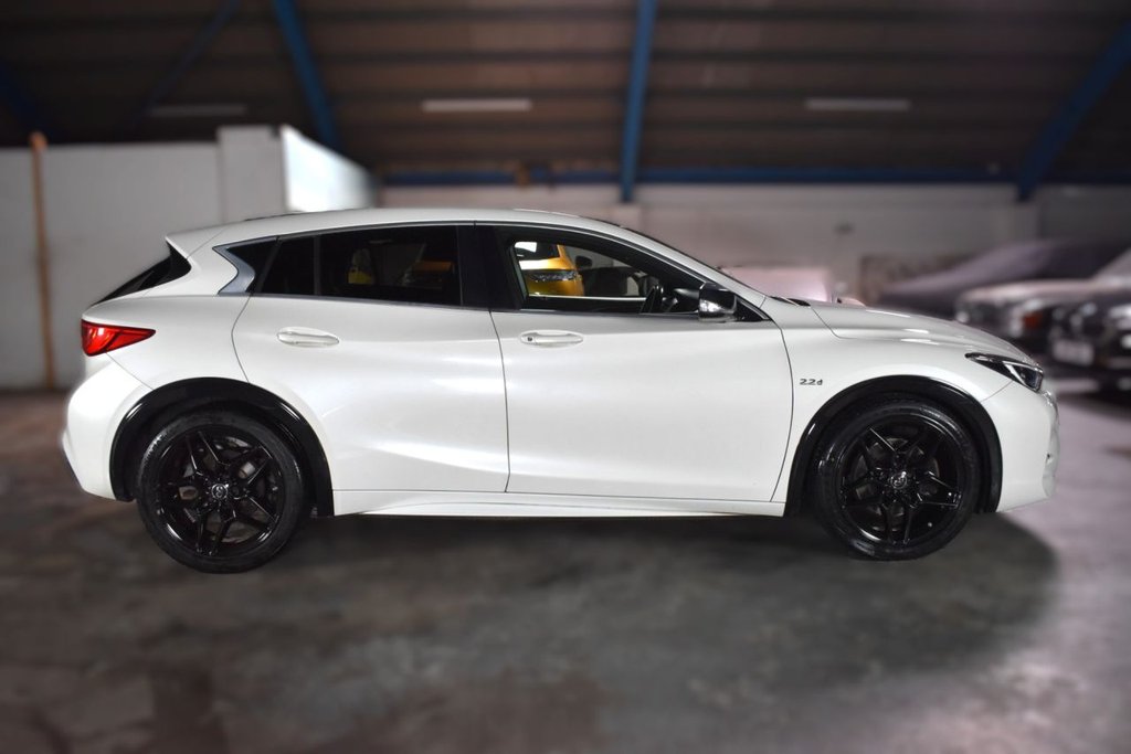 Used Infiniti Q30 2016 for sale - 76303504: Photo 10