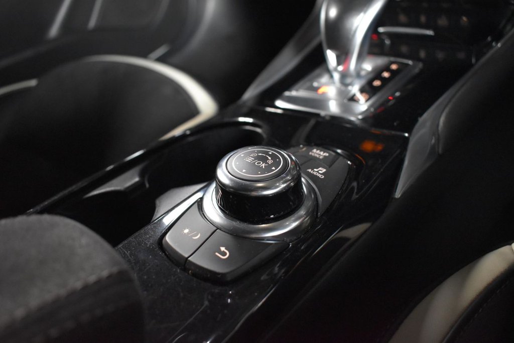 Used Infiniti Q30 2016 for sale - 76303504: Photo 21