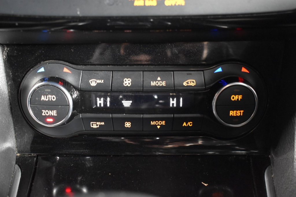 Used Infiniti Q30 2016 for sale - 76303504: Photo 23