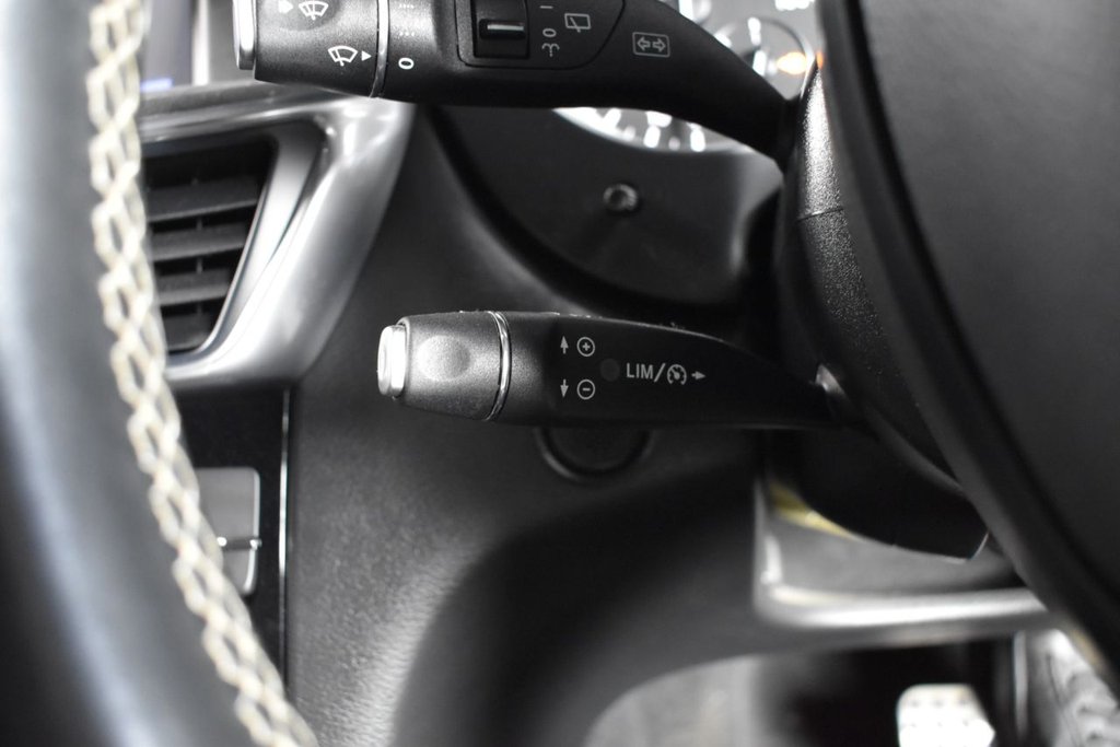 Used Infiniti Q30 2016 for sale - 76303504: Photo 38