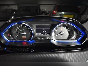 Used Peugeot 2008 2014 for sale - 76303454: Photo